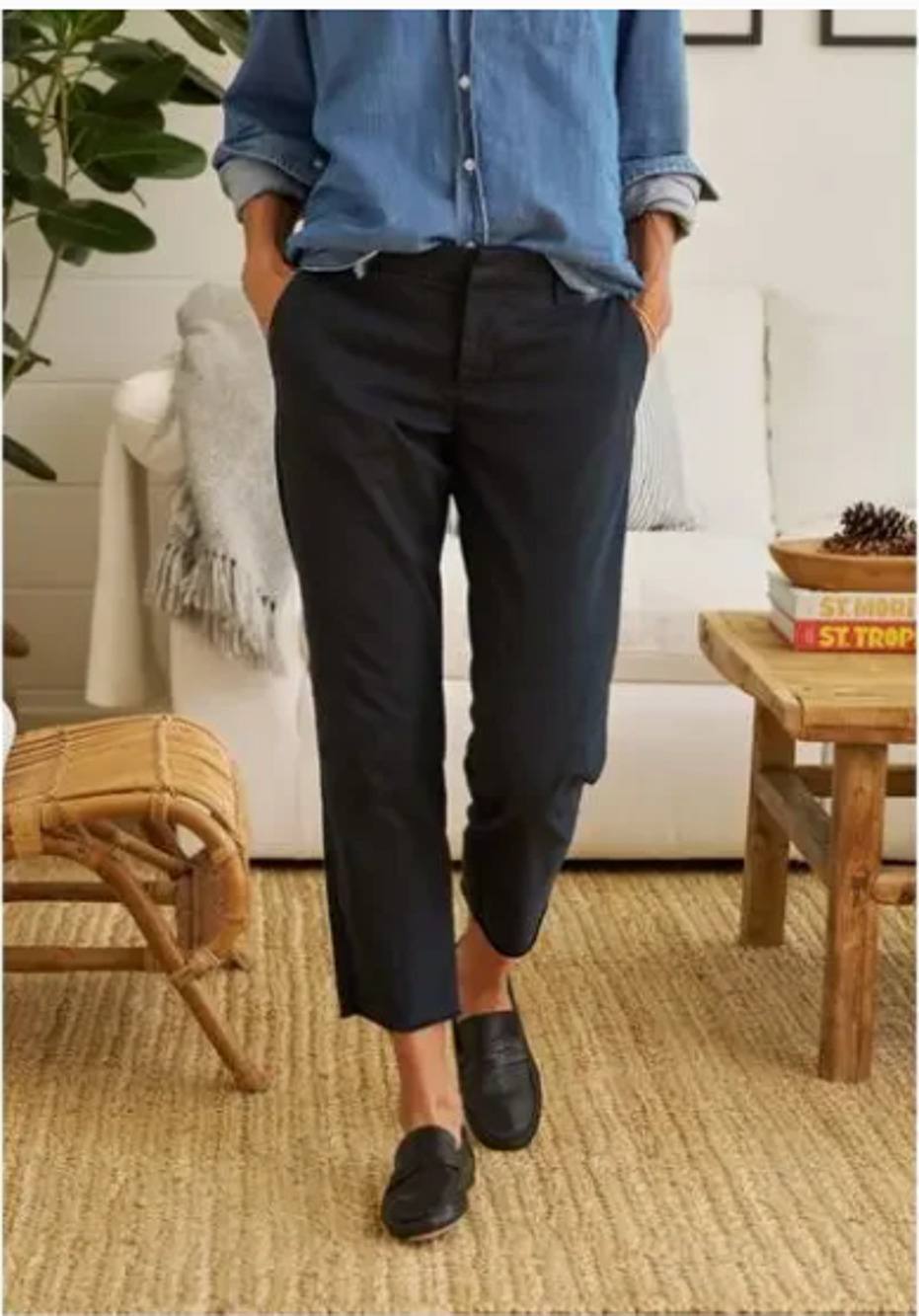 Frank & Eileen Wicklow Italian Chino Straight Leg Mid Rise Pants Black Size 6